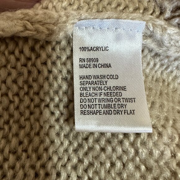 GB Gianni Bini Women's Woven Sweater Southwestern Aztec Beige Pink Blue, Medium - Picture 4 of 4